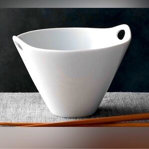 Crate&Barrel Set of 3 Kai Noodle White Ceramic Bowl with Handled Rim
